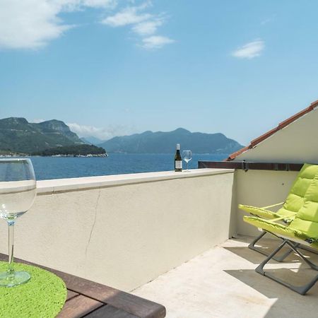 Apartment Matijas Тръстеник Екстериор снимка