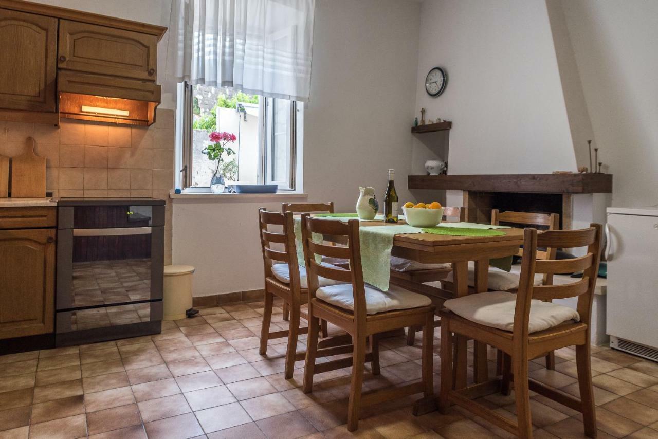 Apartment Matijas Тръстеник Екстериор снимка